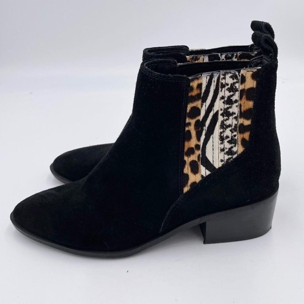 ❤️CROWN VINTAGE❤️NWT Suede Ankle Boots with Animal Print - Picture 3 of 5